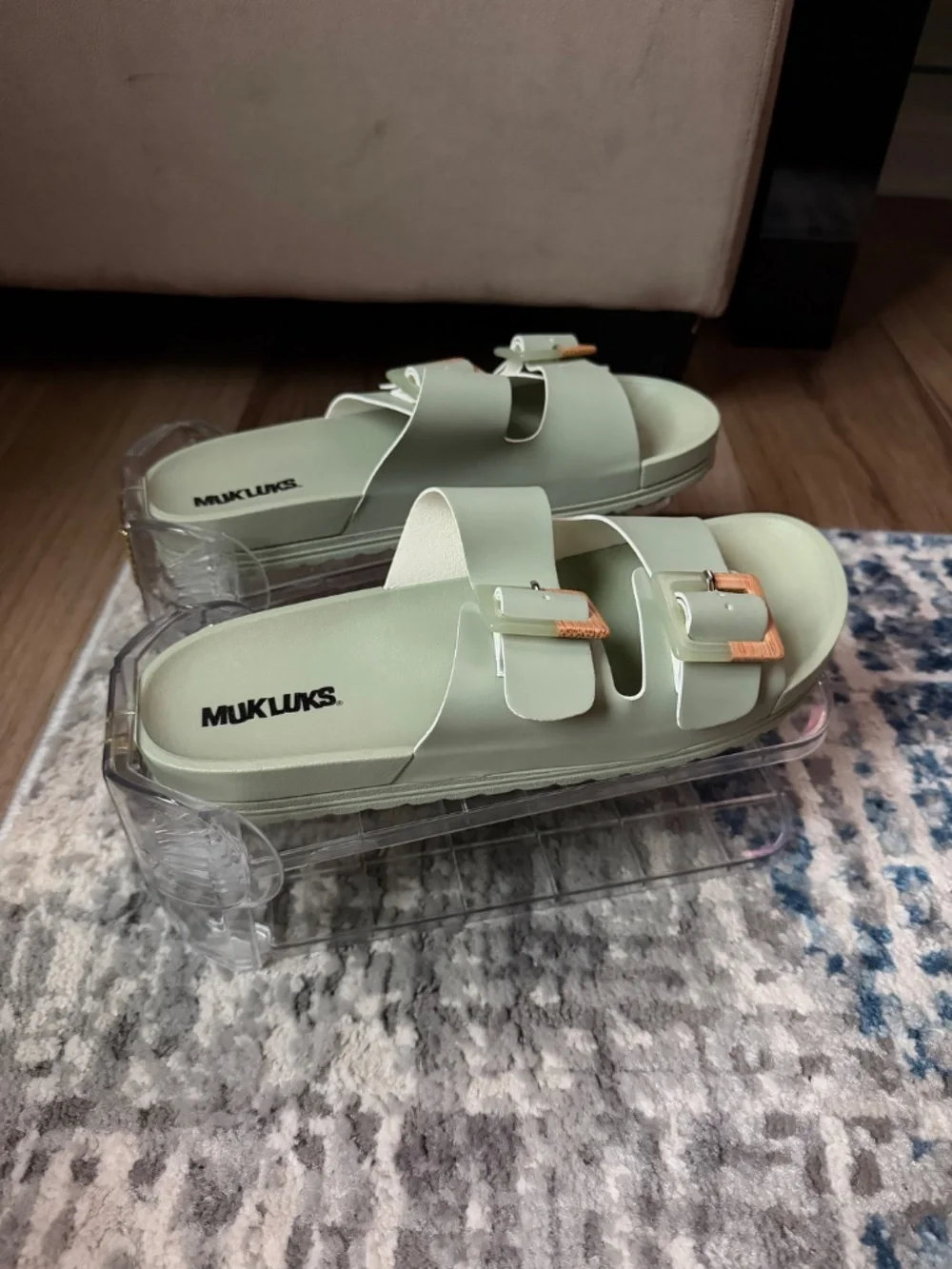 MUK LUKS Isabelle Sandal - Sage